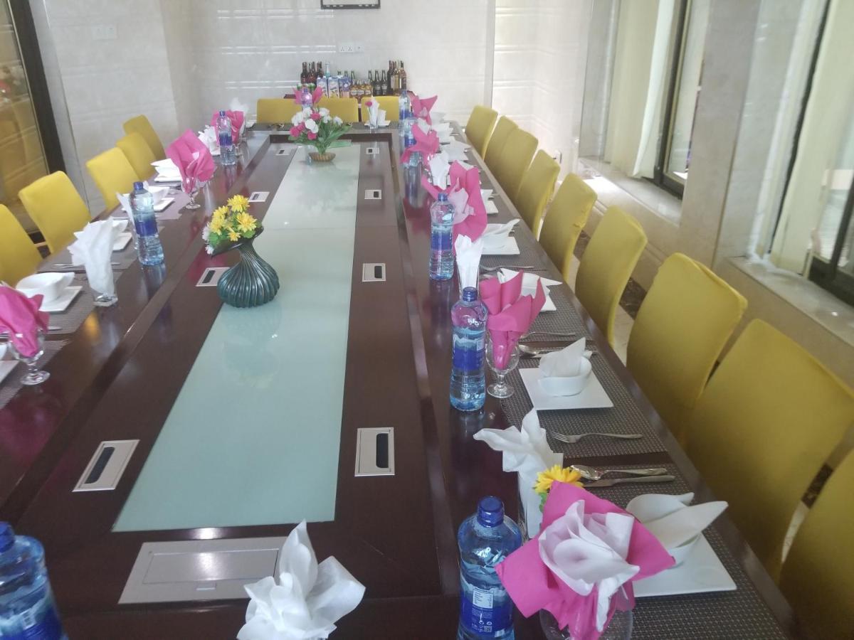 Star City Hotel Νταρ ες Σαλάμ Εξωτερικό φωτογραφία